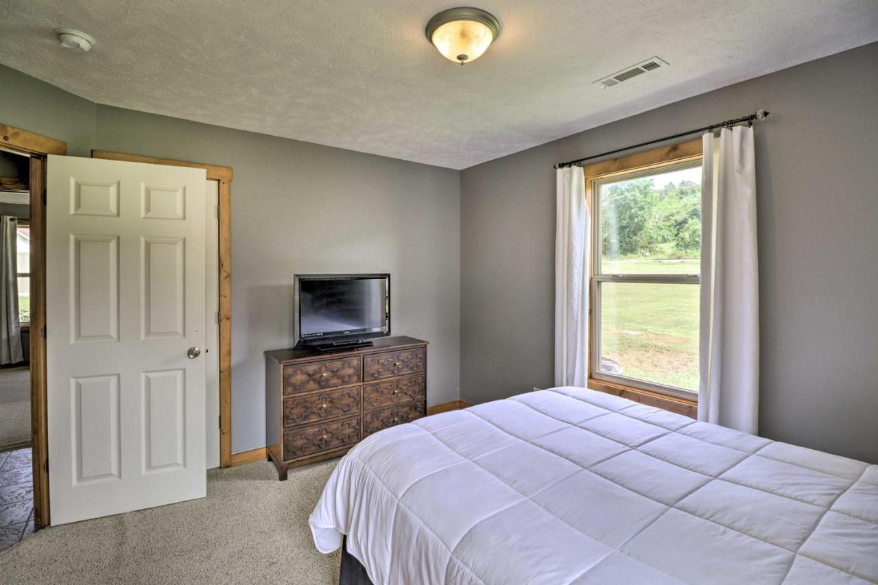 Mountain Home Cottage With Deck On White River! Gassville Exterior foto